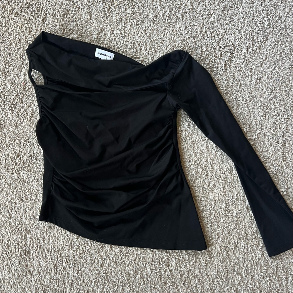 superdown Black One-Shoulder Top